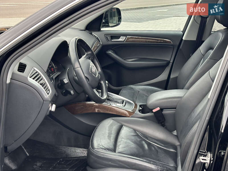 Внедорожник / Кроссовер Audi Q5 2015 в Виноградове