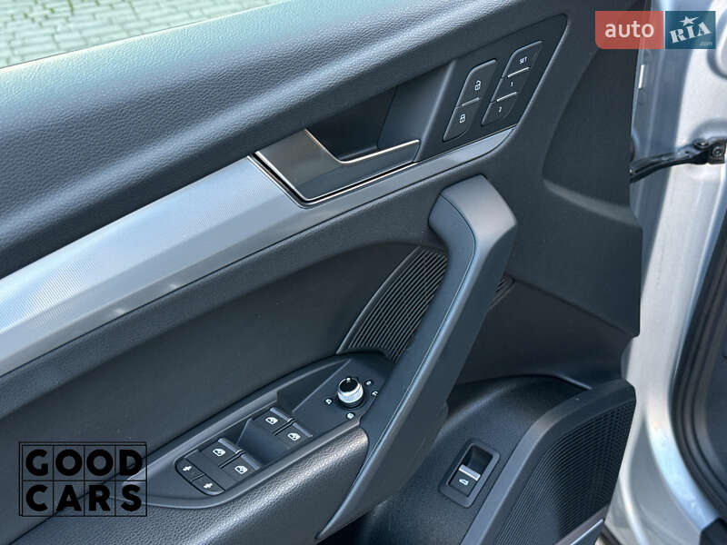 Позашляховик / Кросовер Audi Q5 2020 в Одесі