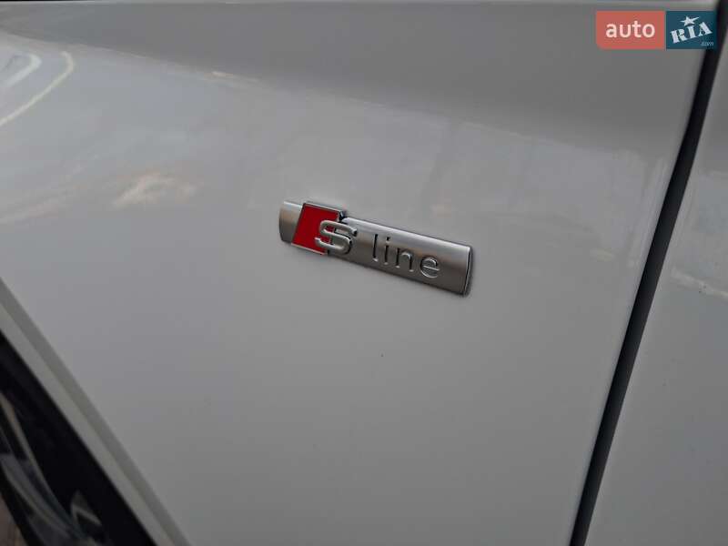Внедорожник / Кроссовер Audi Q5 2022 в Одессе