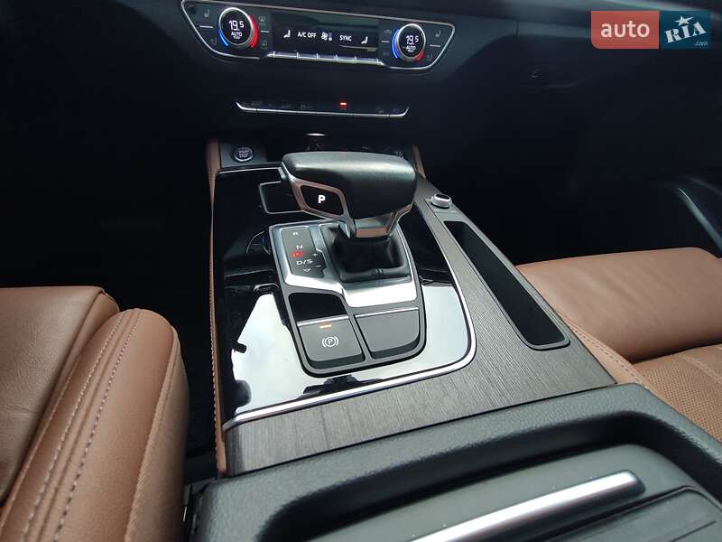 Позашляховик / Кросовер Audi Q5 2021 в Нововолинську фото 41 Позашляховик / Кросовер Audi Q5 2021 в Нововолинську