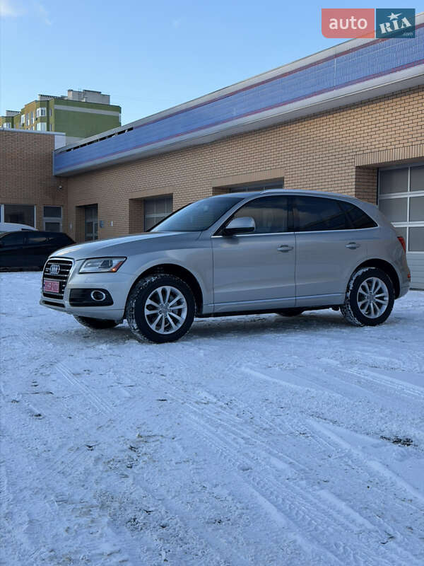 Внедорожник / Кроссовер Audi Q5 2015 в Луцке