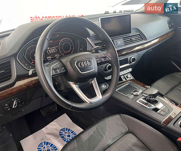 Внедорожник / Кроссовер Audi Q5 2017 в Львове