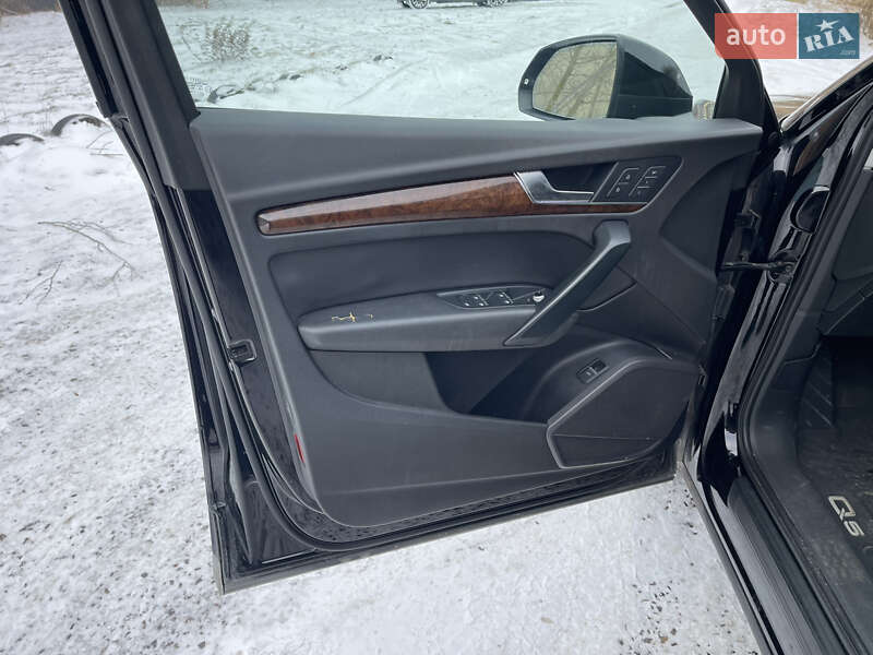 Внедорожник / Кроссовер Audi Q5 2017 в Ровно фото 16 Внедорожник / Кроссовер Audi Q5 2017 в Ровно