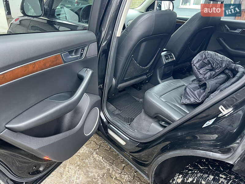 Внедорожник / Кроссовер Audi Q5 2011 в Владимире