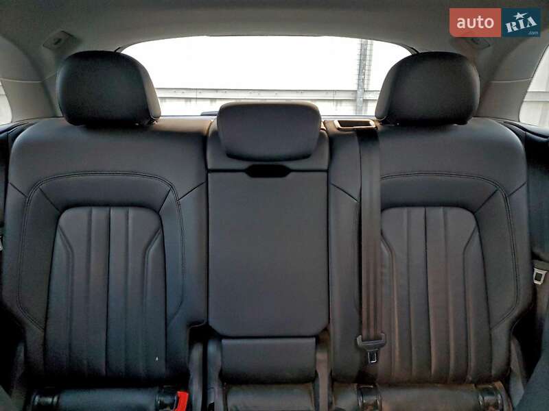 Внедорожник / Кроссовер Audi Q5 2018 в Виннице