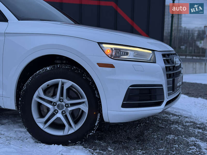 Внедорожник / Кроссовер Audi Q5 2017 в Луцке