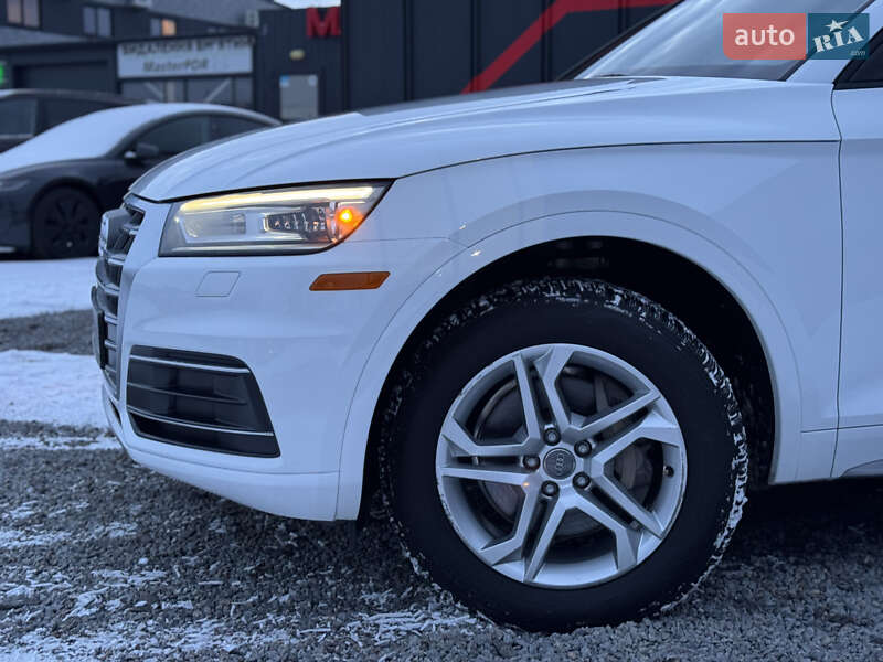 Внедорожник / Кроссовер Audi Q5 2017 в Луцке