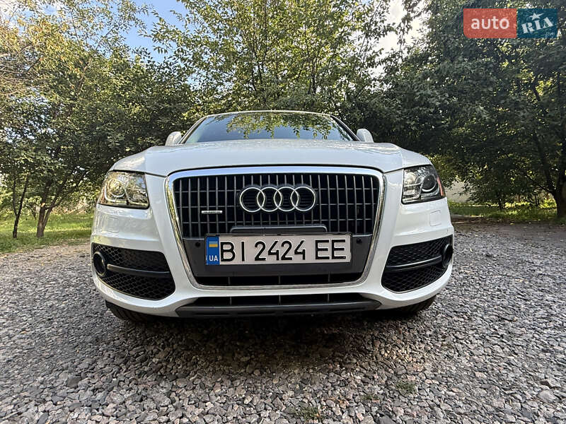 Позашляховик / Кросовер Audi Q5 2011 в Полтаві