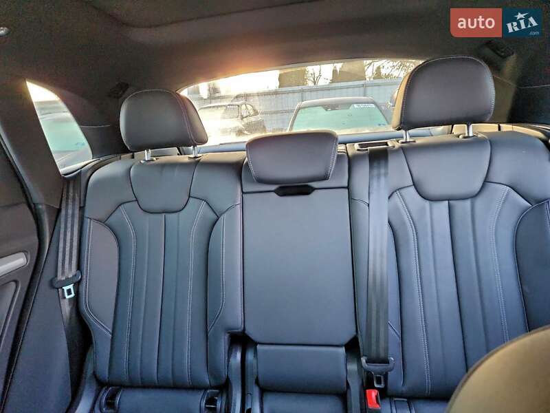 Внедорожник / Кроссовер Audi Q5 2025 в Львове