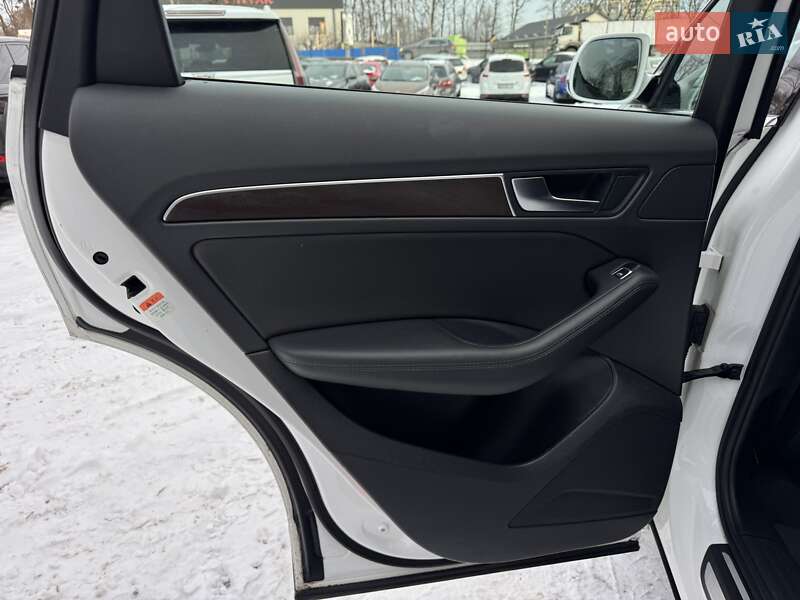 Позашляховик / Кросовер Audi Q5 2015 в Вінниці