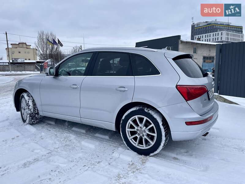 Позашляховик / Кросовер Audi Q5 2011 в Львові