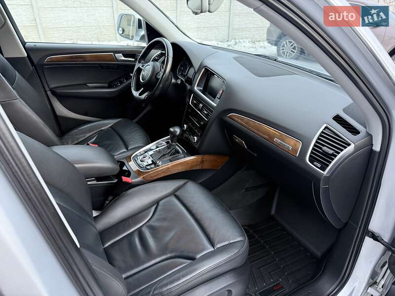 Внедорожник / Кроссовер Audi Q5 2014 в Ровно