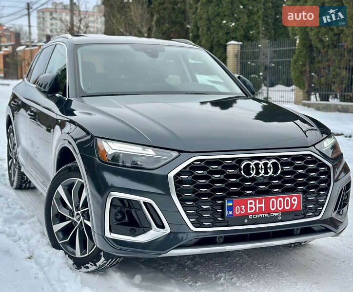 Внедорожник / Кроссовер Audi Q5 2021 в Киеве
