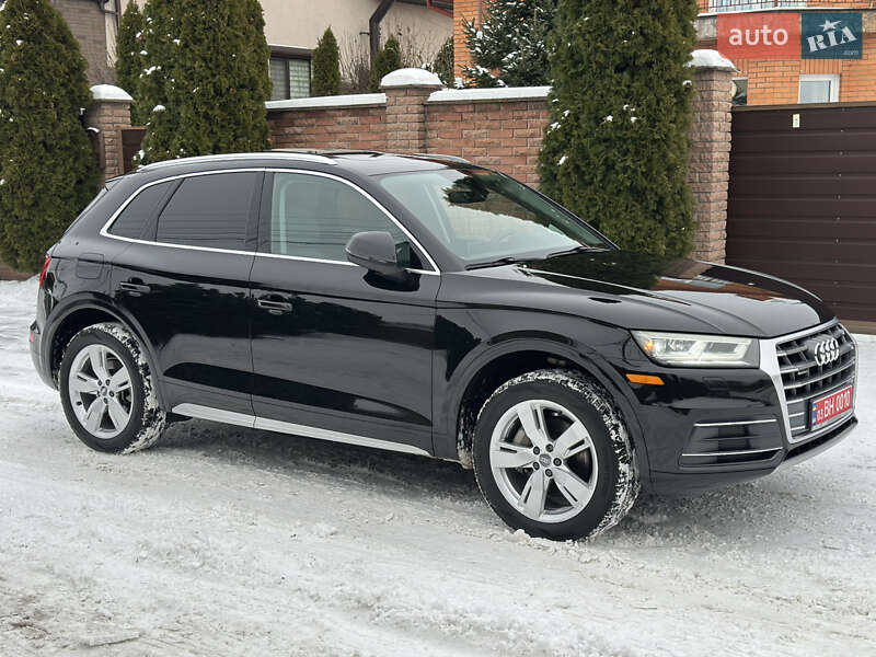 Внедорожник / Кроссовер Audi Q5 2018 в Киеве