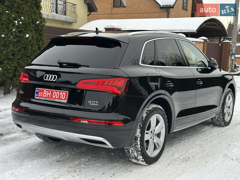 Внедорожник / Кроссовер Audi Q5 2018 в Киеве