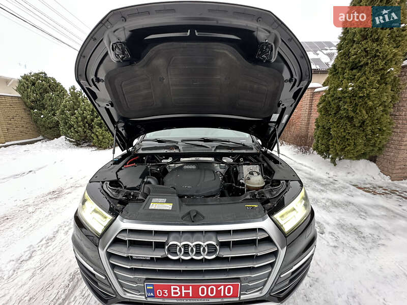 Внедорожник / Кроссовер Audi Q5 2018 в Киеве