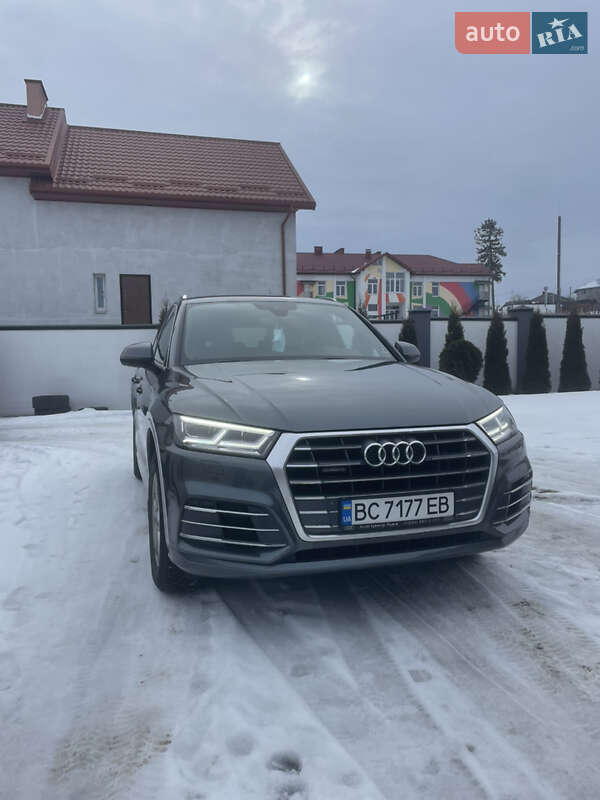 Внедорожник / Кроссовер Audi Q5 2017 в Львове