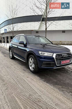 Внедорожник / Кроссовер Audi Q5 2017 в Киеве