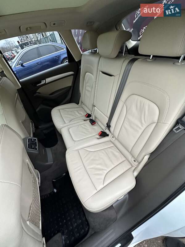 Внедорожник / Кроссовер Audi Q5 2013 в Сумах