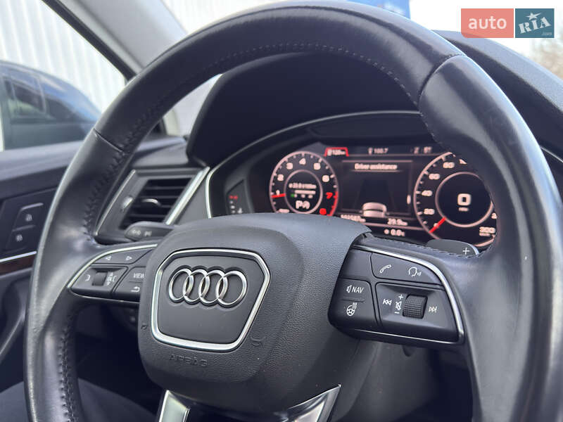 Внедорожник / Кроссовер Audi Q5 2019 в Житомире