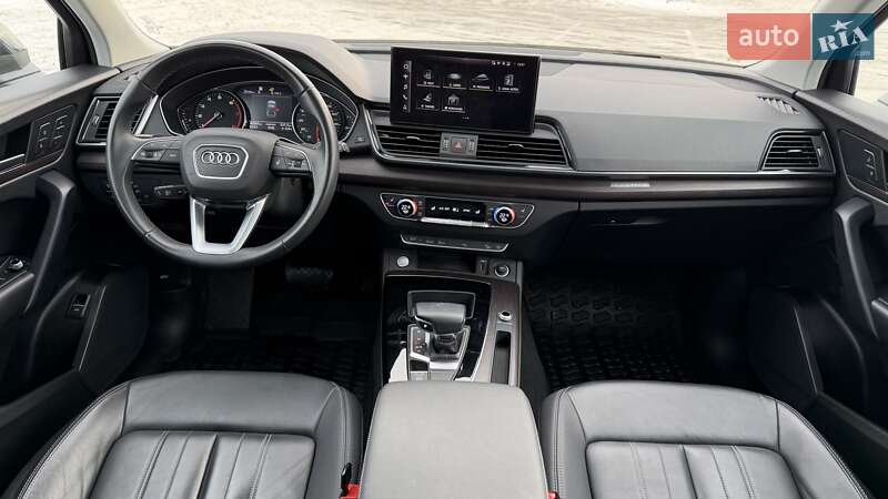 Внедорожник / Кроссовер Audi Q5 2023 в Киеве