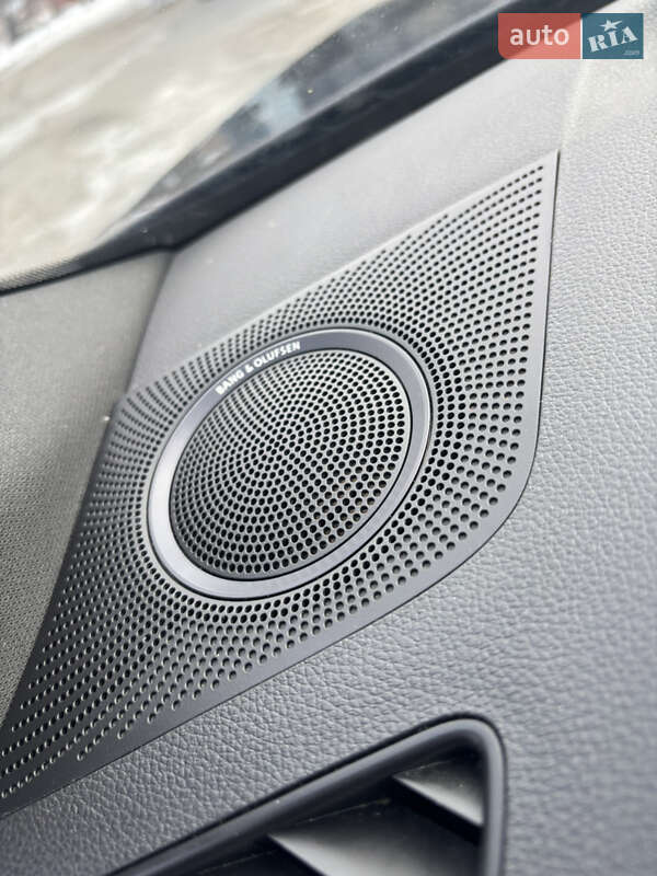 Позашляховик / Кросовер Audi Q5 2016 в Косові