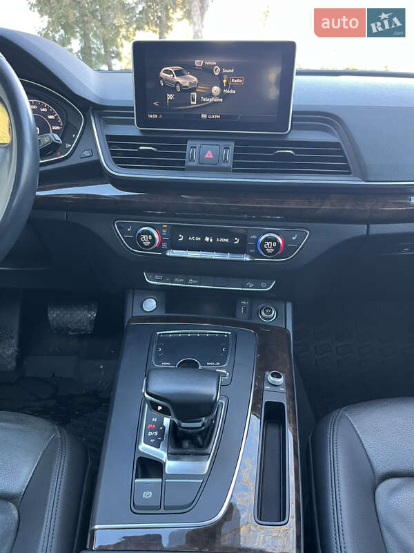 Внедорожник / Кроссовер Audi Q5 2018 в Львове