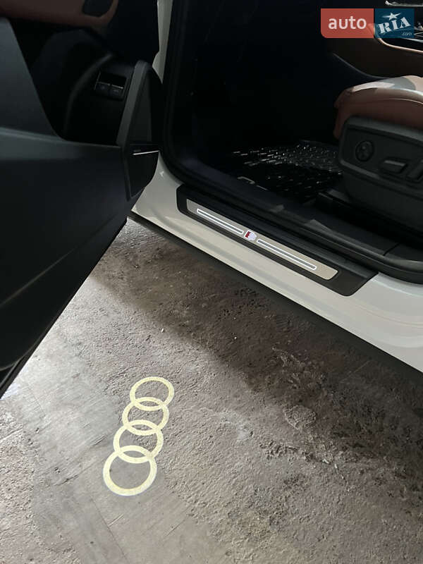 Внедорожник / Кроссовер Audi Q5 2023 в Харькове