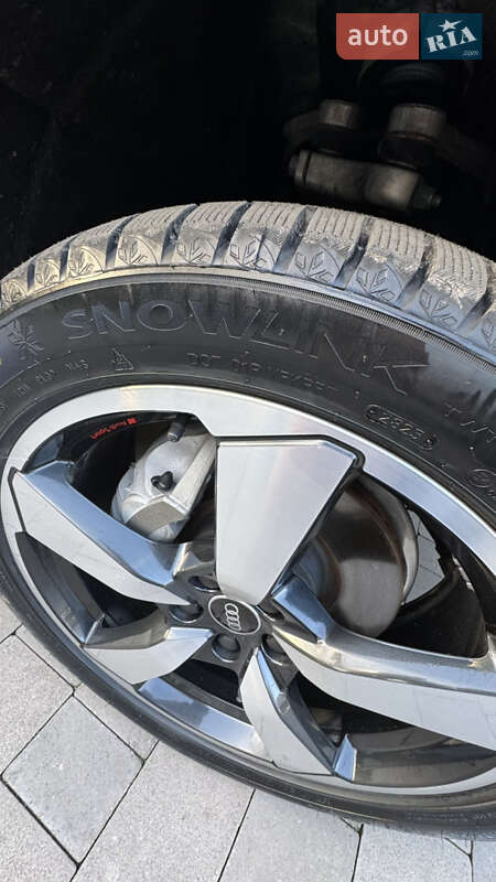 Позашляховик / Кросовер Audi Q5 2021 в Києві