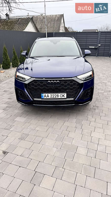 Позашляховик / Кросовер Audi Q5 2021 в Києві