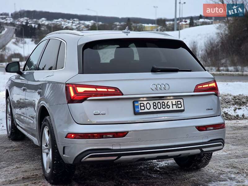 Позашляховик / Кросовер Audi Q5 2020 в Тернополі