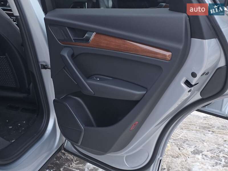 Позашляховик / Кросовер Audi Q5 2020 в Тернополі