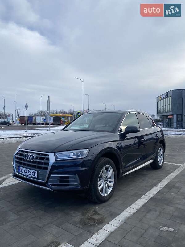 Внедорожник / Кроссовер Audi Q5 2019 в Луцке