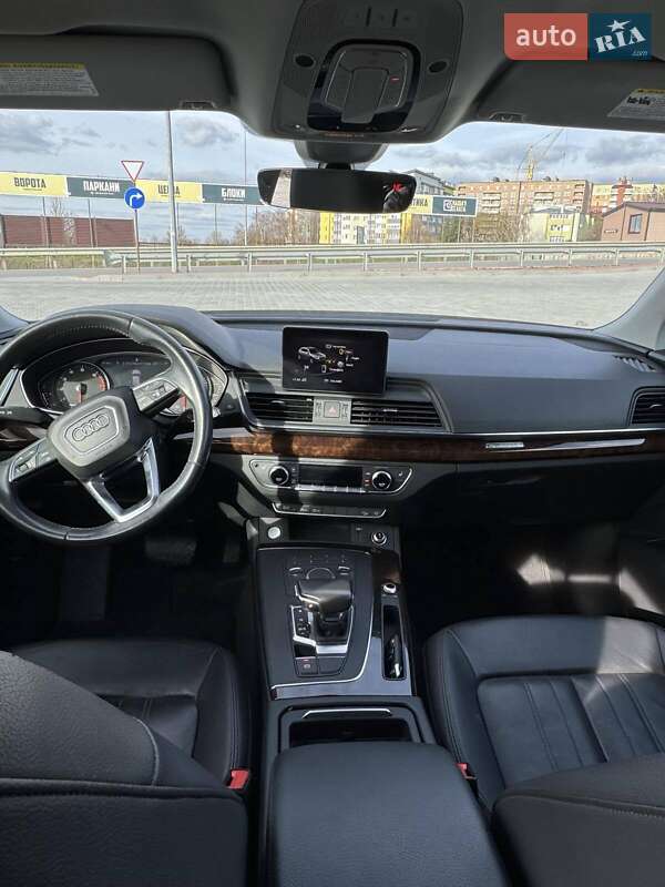 Внедорожник / Кроссовер Audi Q5 2019 в Тернополе