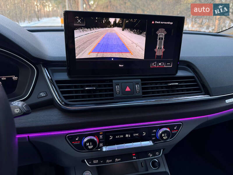 Внедорожник / Кроссовер Audi Q5 2021 в Киеве