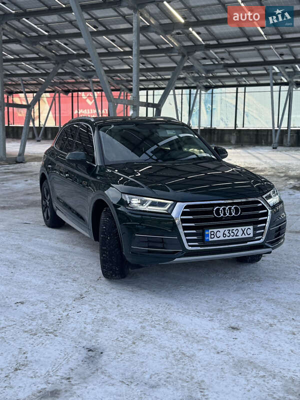 Внедорожник / Кроссовер Audi Q5 2017 в Львове