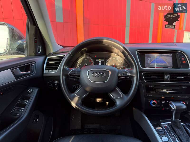 Внедорожник / Кроссовер Audi Q5 2015 в Киеве