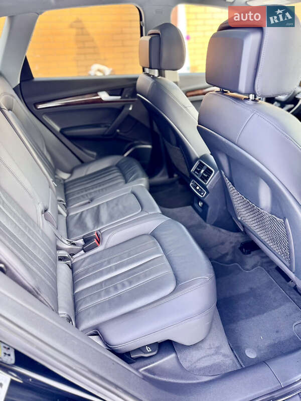 Позашляховик / Кросовер Audi Q5 2018 в Києві фото 40 Позашляховик / Кросовер Audi Q5 2018 в Києві