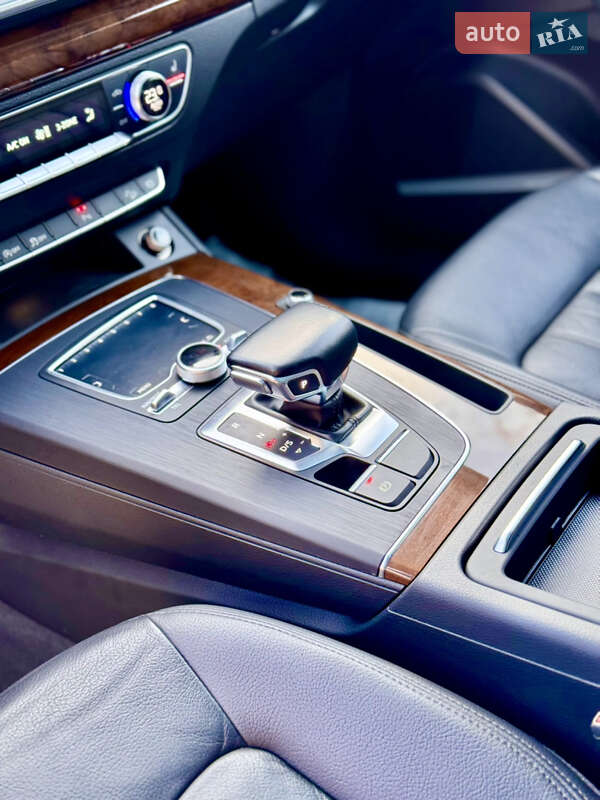 Позашляховик / Кросовер Audi Q5 2018 в Києві фото 44 Позашляховик / Кросовер Audi Q5 2018 в Києві