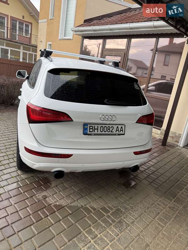 Внедорожник / Кроссовер Audi Q5 2010 в Одессе
