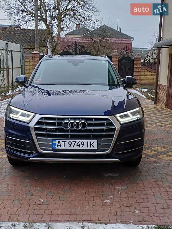 Позашляховик / Кросовер Audi Q5 2020 в Івано-Франківську