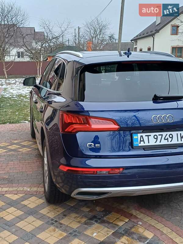 Позашляховик / Кросовер Audi Q5 2020 в Івано-Франківську
