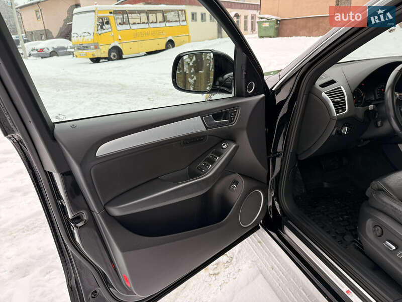 Позашляховик / Кросовер Audi Q5 2016 в Львові