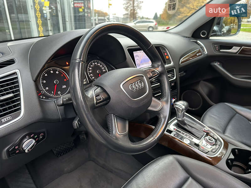 Внедорожник / Кроссовер Audi Q5 2015 в Стрые