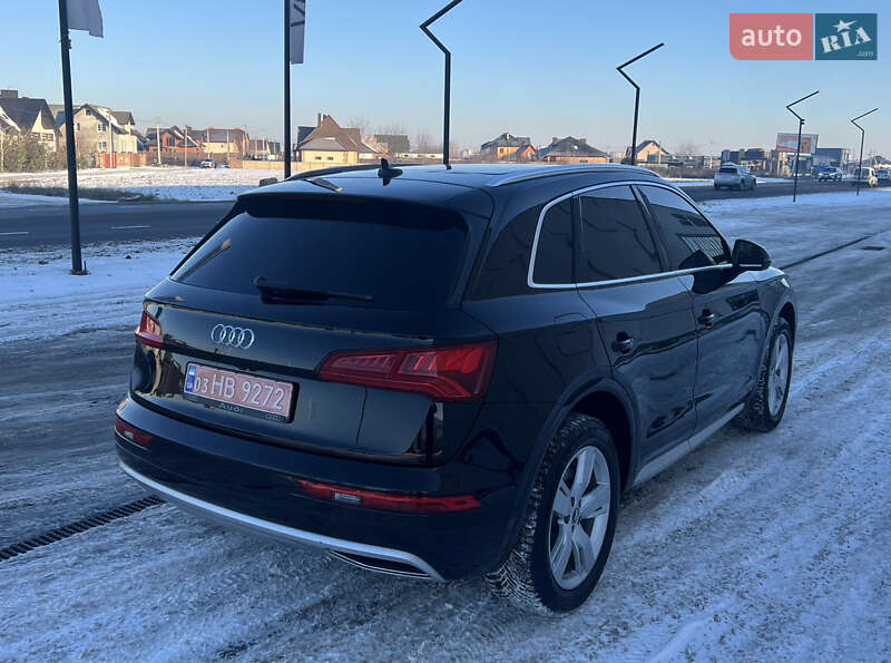 Внедорожник / Кроссовер Audi Q5 2017 в Луцке