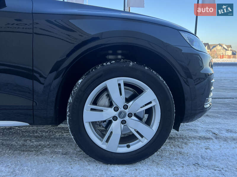 Внедорожник / Кроссовер Audi Q5 2017 в Луцке