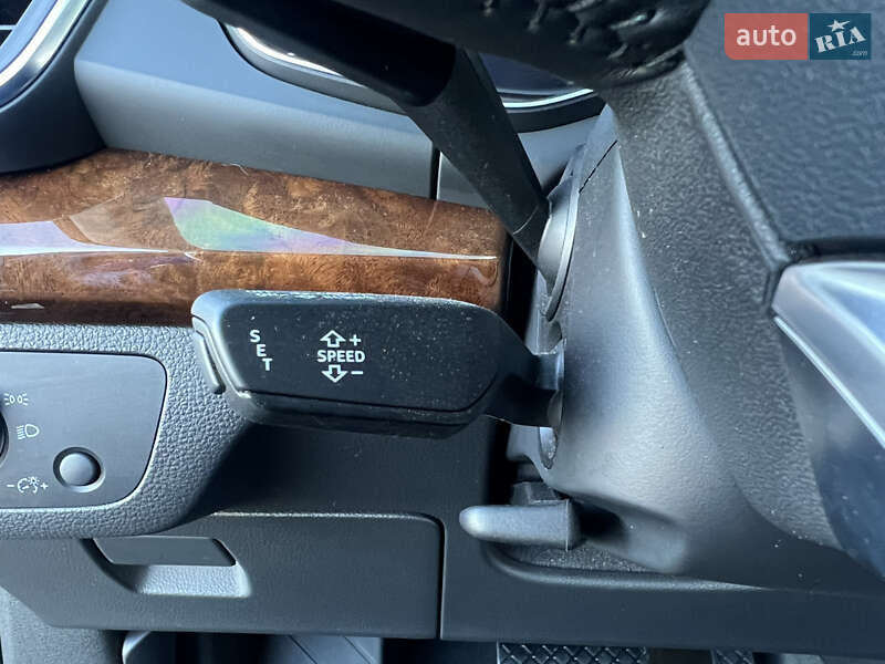 Внедорожник / Кроссовер Audi Q5 2017 в Луцке