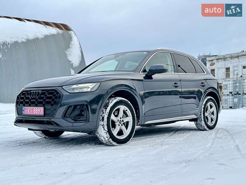 Внедорожник / Кроссовер Audi Q5 2020 в Киеве