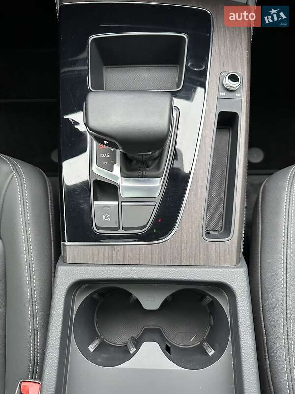 Внедорожник / Кроссовер Audi Q5 2022 в Белогородке