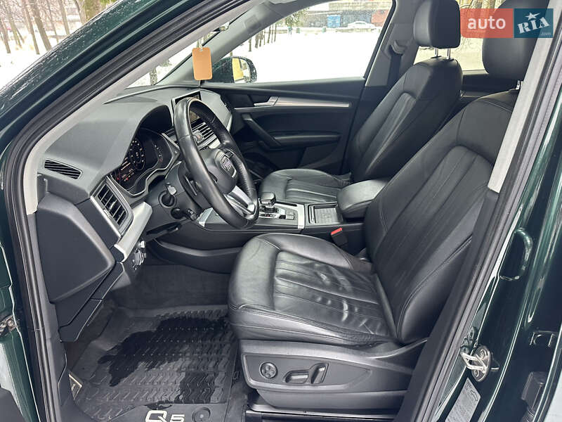 Позашляховик / Кросовер Audi Q5 2017 в Києві